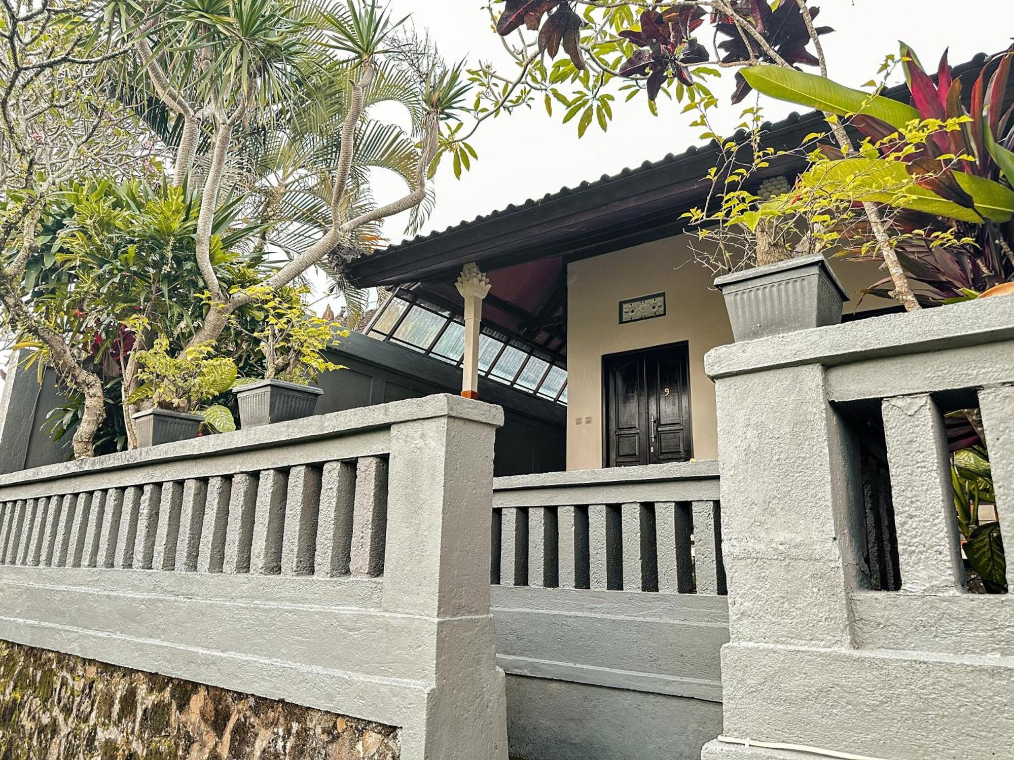 Kampoeng Joglo Abangan Pensão 3*